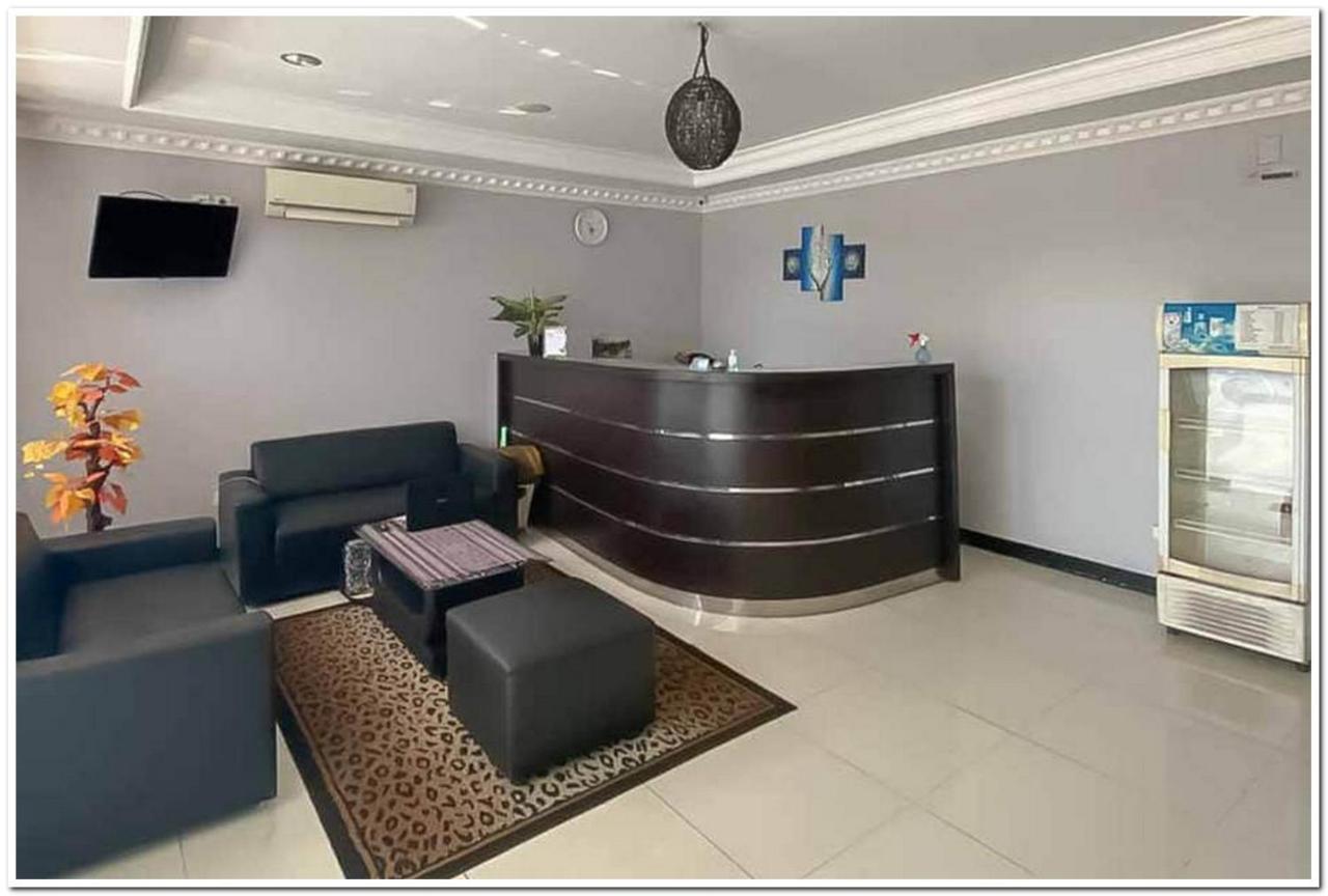 Losmen Family Syariah Bypass Juanda Mitra Reddoorz Brebek 外观 照片